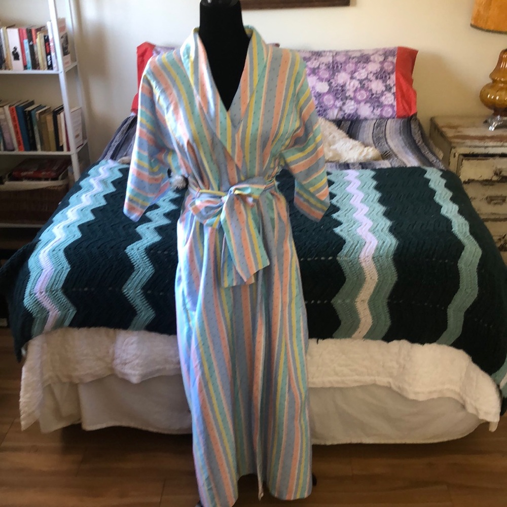 Vintage Eve Stillman, New York for Nieman Marcus bathrobe
